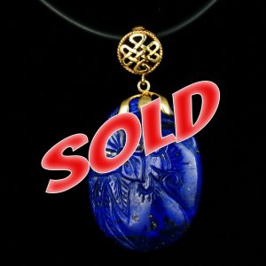 VINTAGE RETRO FINE CARVED NATURAL LAPIS LAZULI 18K GOLD DROP ENHANCER PENDANT